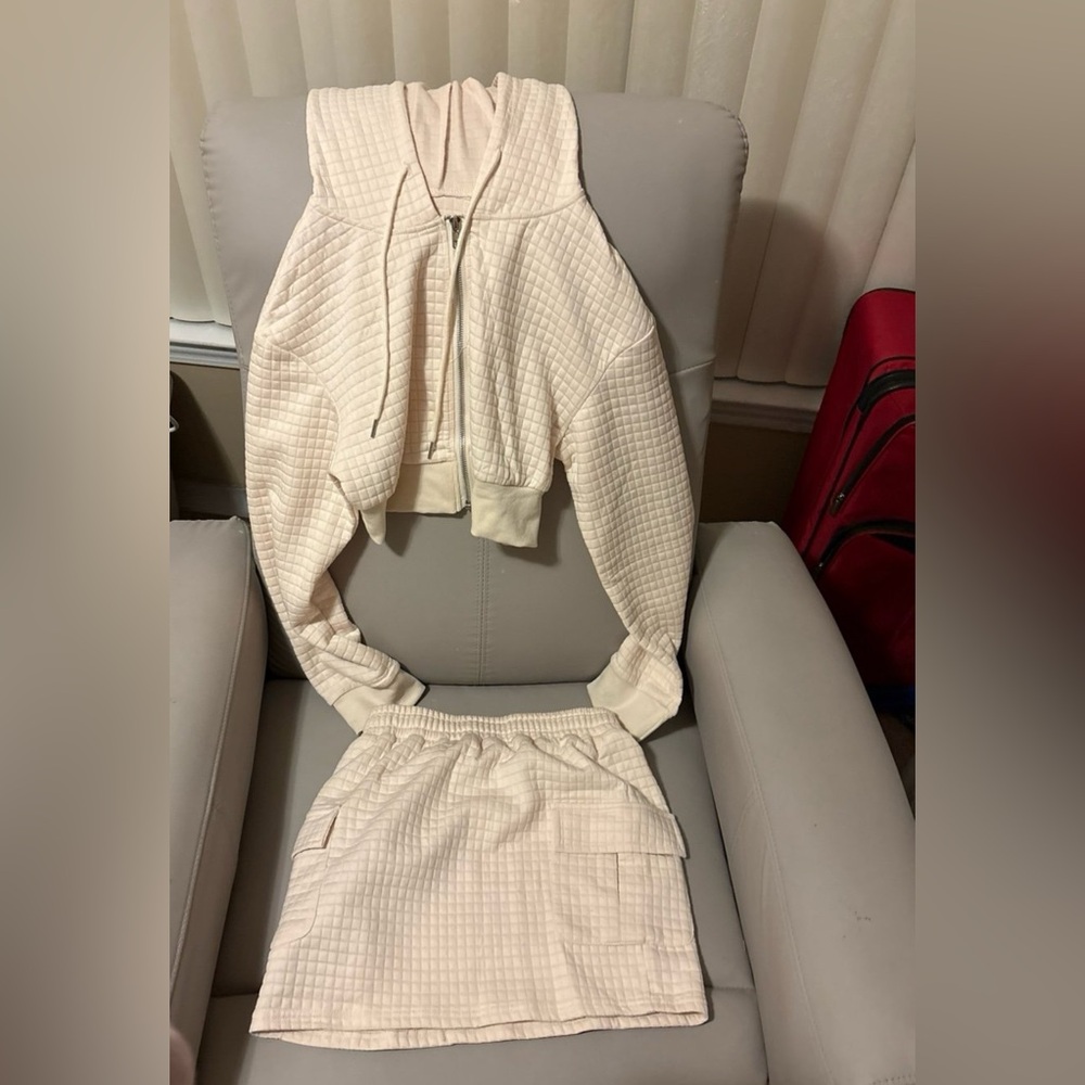 2 piece set